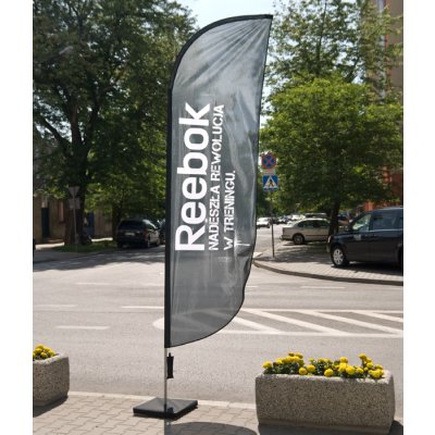 Winder z logo Reebok